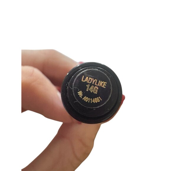 Elizabeth Arden liquid Lip Color SHADE - Ladylike - Picture 3 of 3